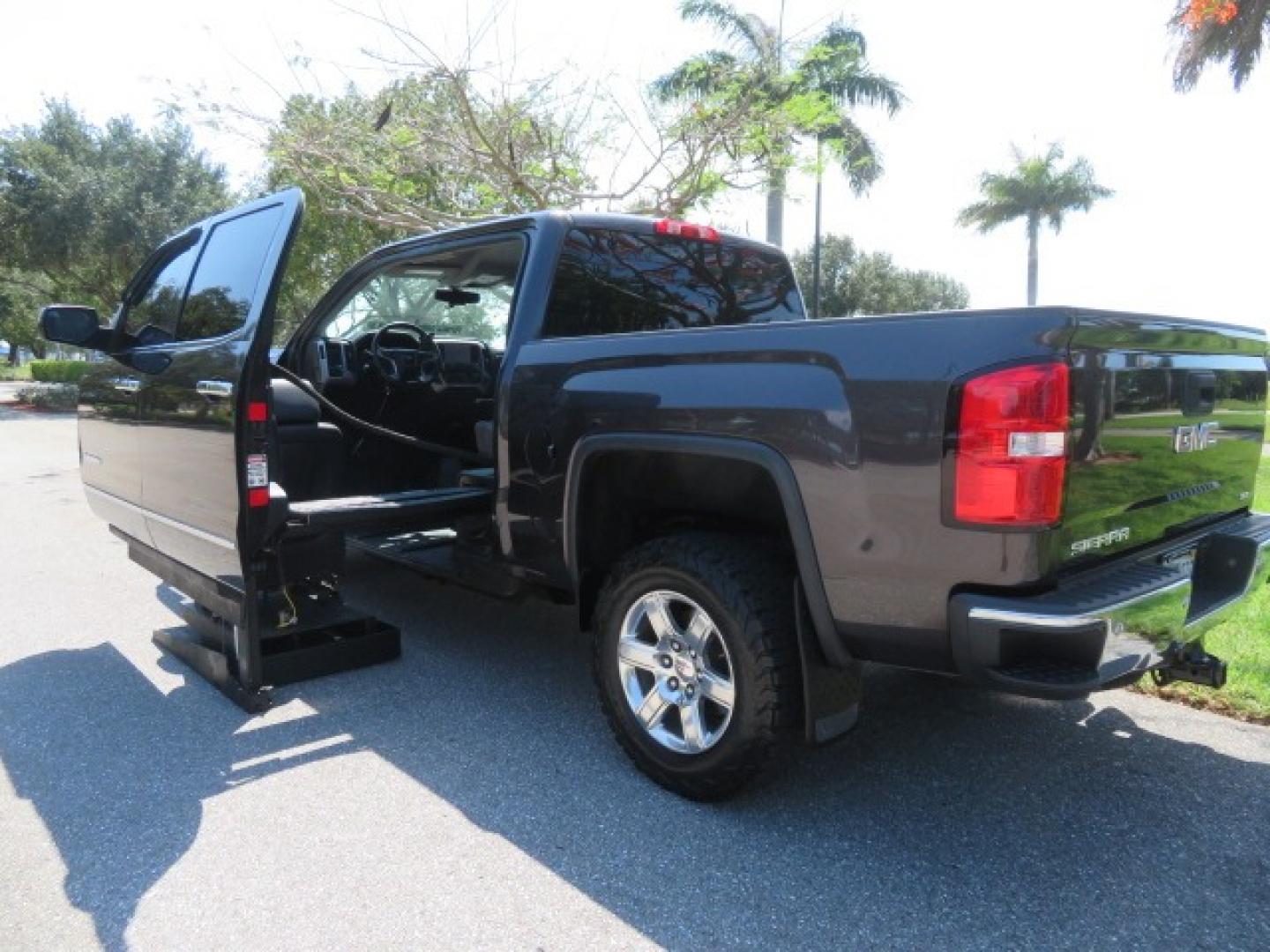 2014 /Black GMC Sierra 1500 SLT Crew Cab 2WD (3GTP1VEC2EG) with an 5.3L V8 OHV 16V engine, 6-Speed Automatic transmission, located at 4301 Oak Circle #19, Boca Raton, FL, 33431, (954) 561-2499, 26.388861, -80.084038 - Photo#67